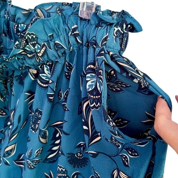 Lane Bryant Blue Floral Skirt with Elastic Waist and Pockets Size 14/16 NWOT - Picture 4 of 9
